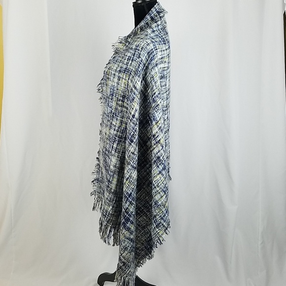 Women shawl fringe soft wrap scarf - Picture 3 of 4